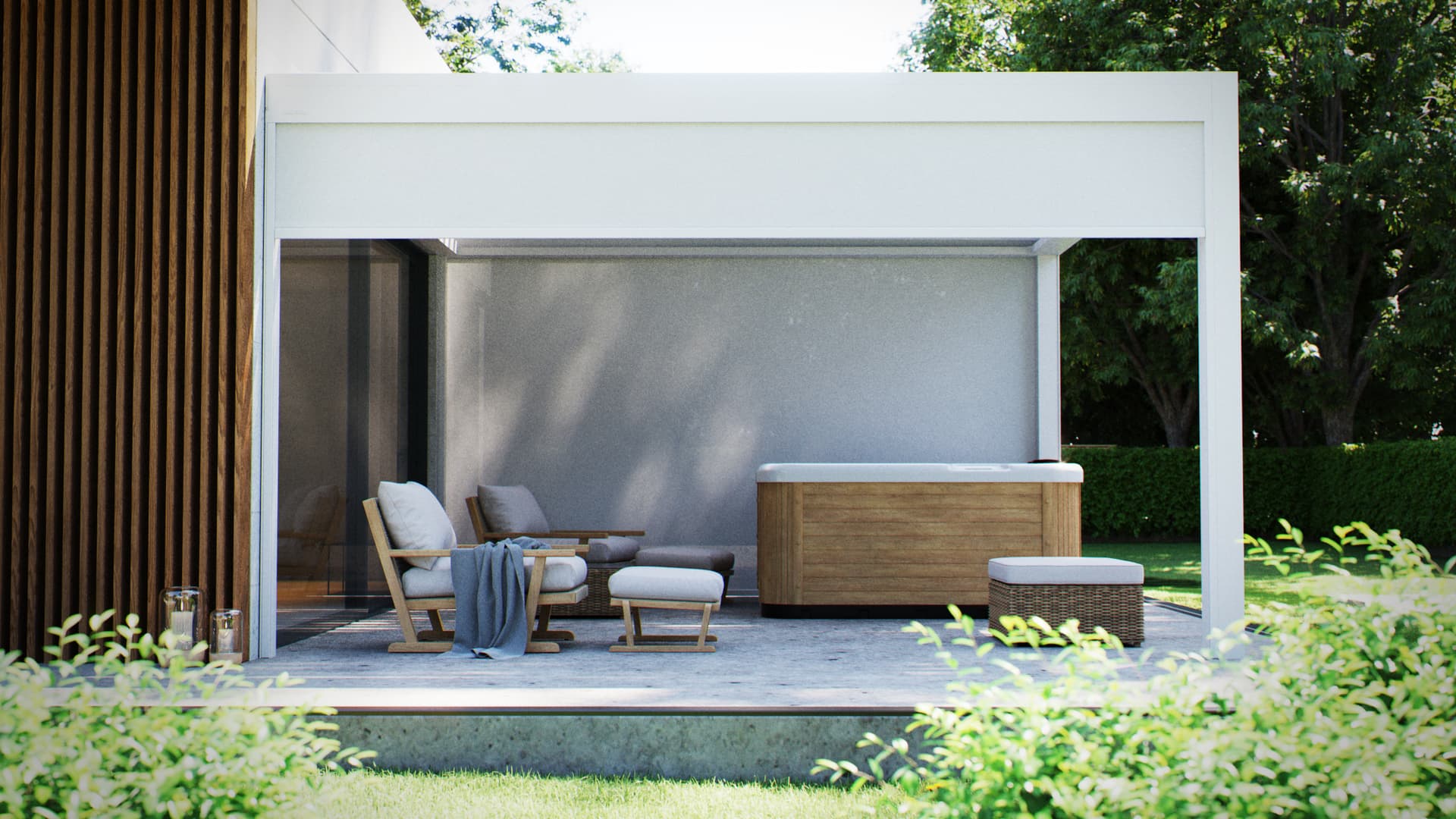 Aluminium pergola met vast dak boven een buitenterras met zitgedeelte en houten jacuzzi naast een moderne woning.